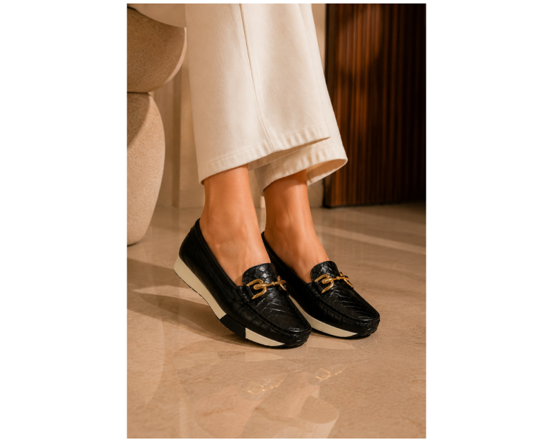 Alternative view of Mocasin Sabrina Koi Negro
