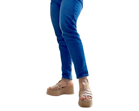 Sandalia Plataforma en Cuero Rafaela Capuchino - Imagen 4